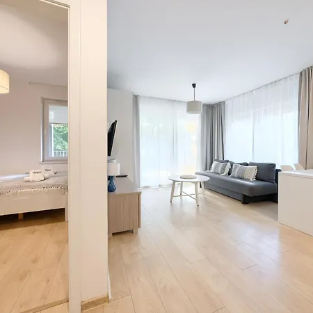 Apartamentyprzymorzu 010 Z Basenem Tarasem I Ogródkiem
