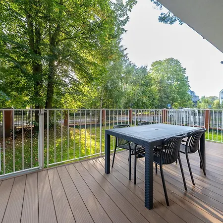 Apartamentyprzymorzu 010 Z Basenem Tarasem I Ogródkiem Apartament Kołobrzeg