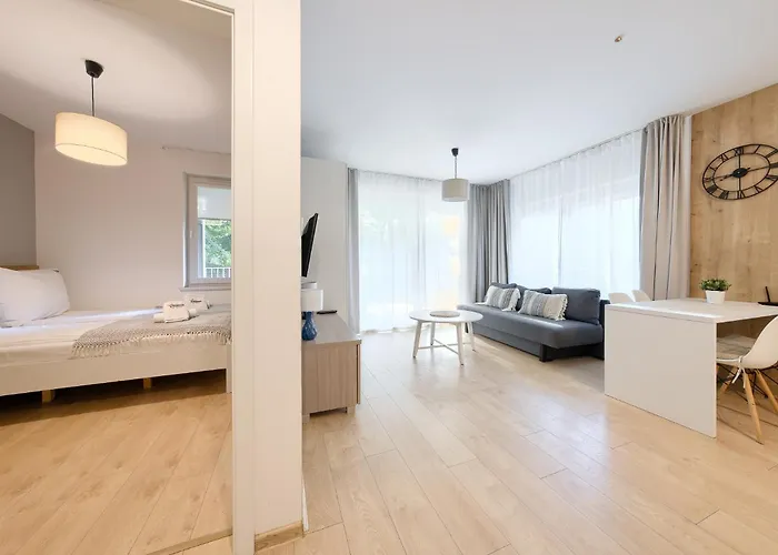 Apartamentyprzymorzu 010 Z Basenem Tarasem I Ogródkiem